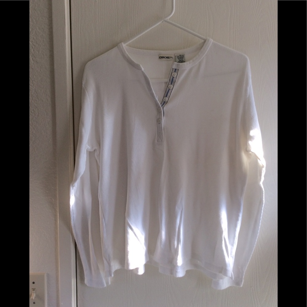Cherokee top.  Size XL